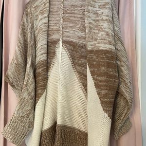 Assymetrical cardigan